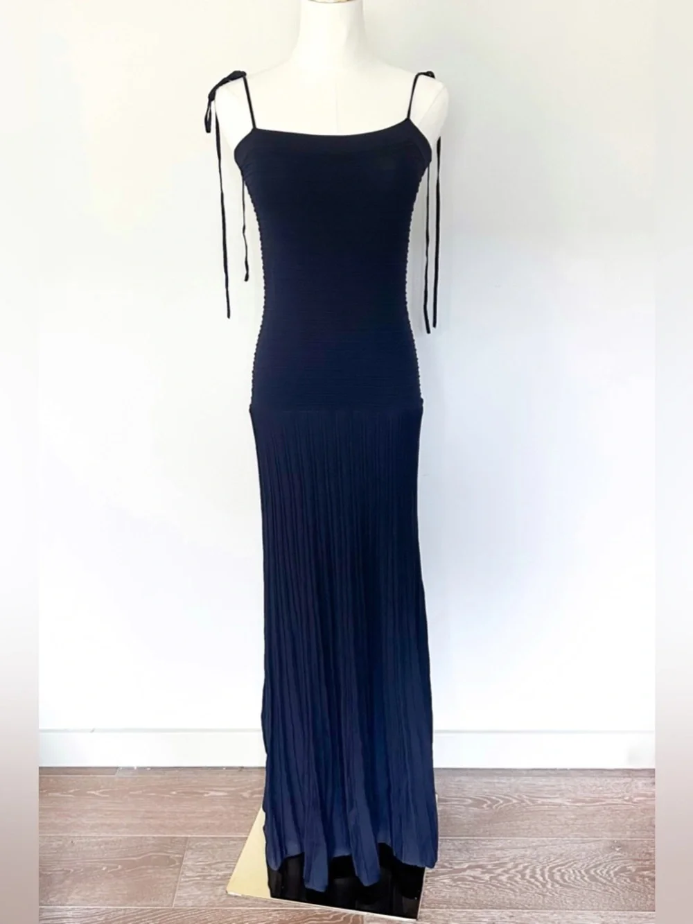 Modern Citizen Chan Ottoman Navy Rib Knit Drop Waist Tie Strap Maxi Dress Medium - Picture 2 of 8